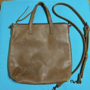 ABLE Abera Commuter: Whisky leather tote bag.